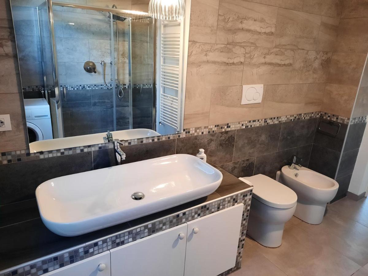 Casa Matilde - Appartamento Vista Mare - Con Posto Auto Finale Ligure Ngoại thất bức ảnh