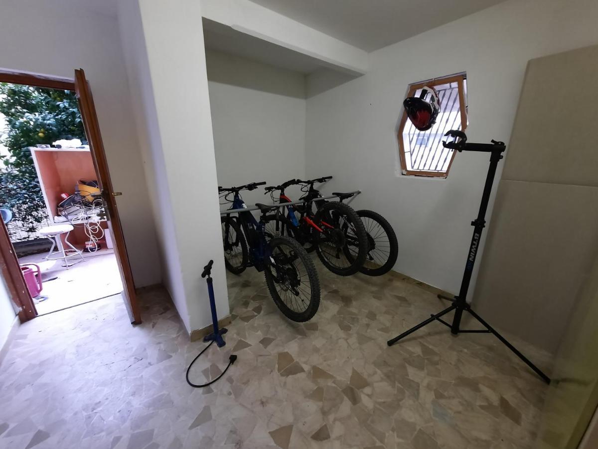 Casa Matilde - Appartamento Vista Mare - Con Posto Auto Finale Ligure Ngoại thất bức ảnh