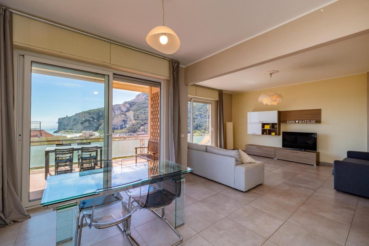 Casa Matilde - Appartamento Vista Mare - Con Posto Auto Finale Ligure Ngoại thất bức ảnh