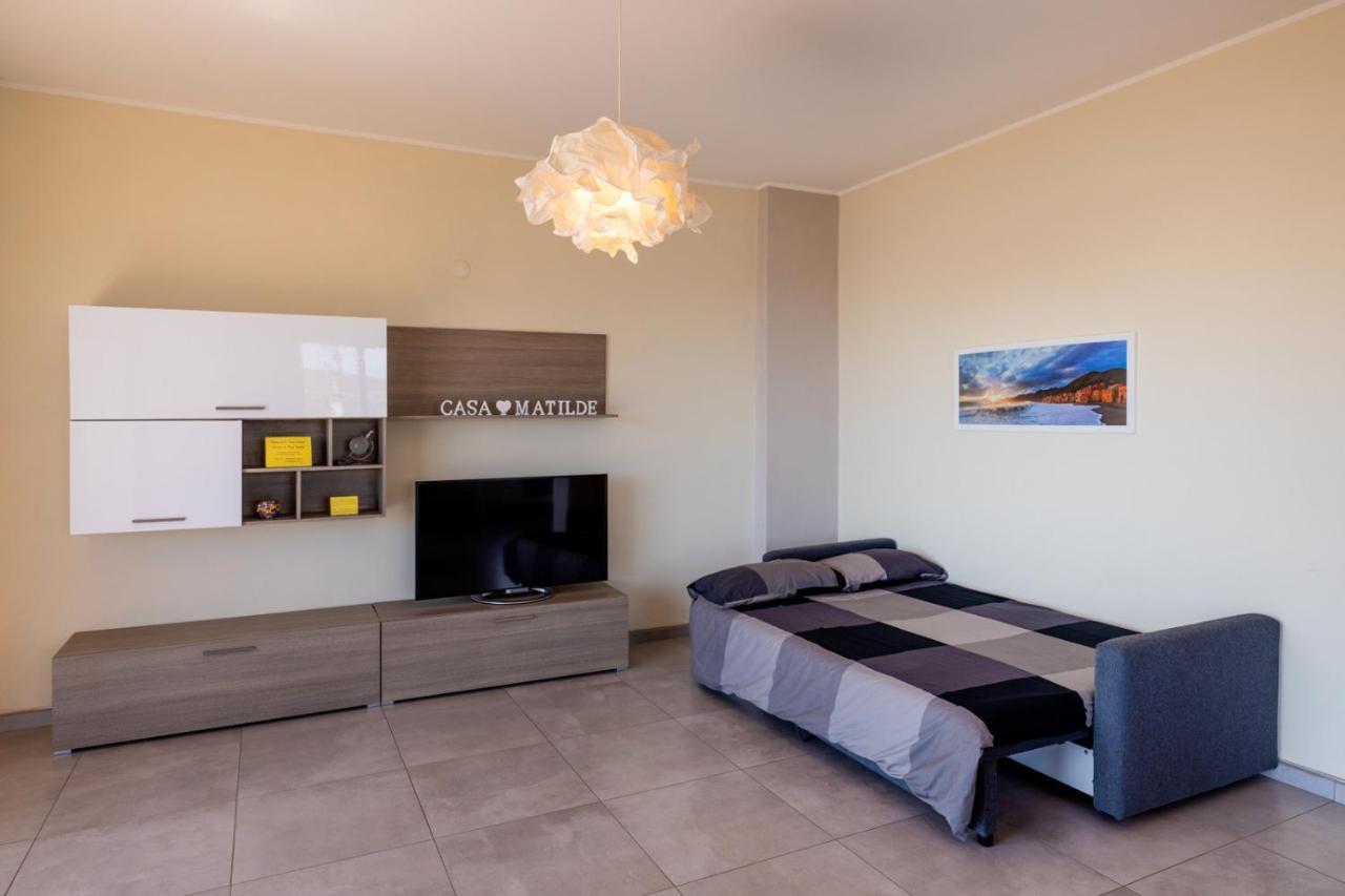 Casa Matilde - Appartamento Vista Mare - Con Posto Auto Finale Ligure Ngoại thất bức ảnh