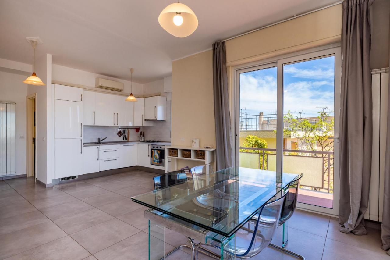 Casa Matilde - Appartamento Vista Mare - Con Posto Auto Finale Ligure Ngoại thất bức ảnh